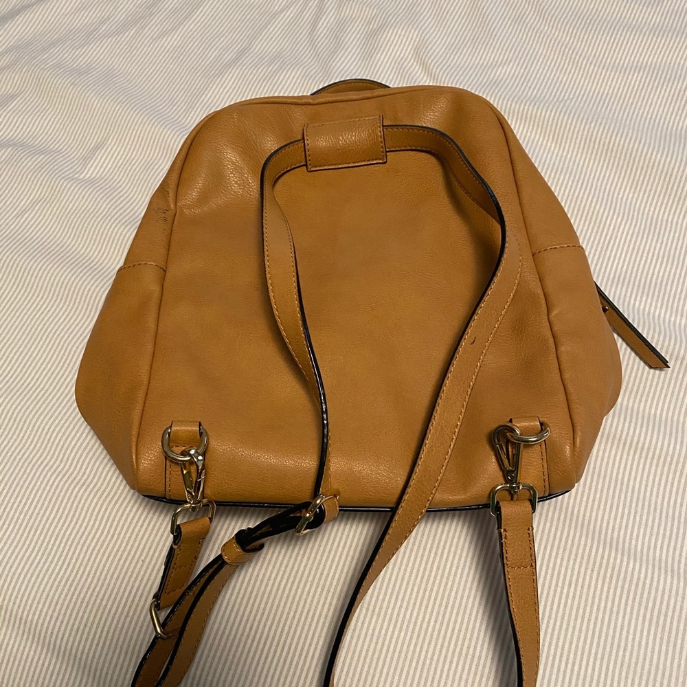 Backpack - Picture 2 of 3